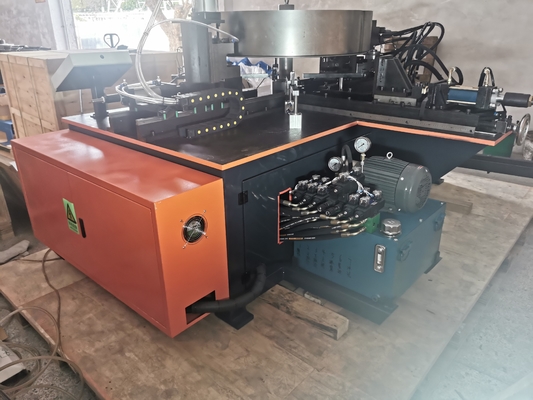 Máquina automática de fabricação de flanges para ventiladores axiais